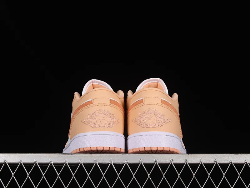 All categories Air Jordan Jordan series basketball shoes Air Jordan 1 Low Z version Air Jordan 1 Low AJ1 Joe 1 white and orange low-top cultural and leisure sports sneakers DC0774-801